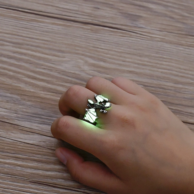 Green Glowing Dragon Ring